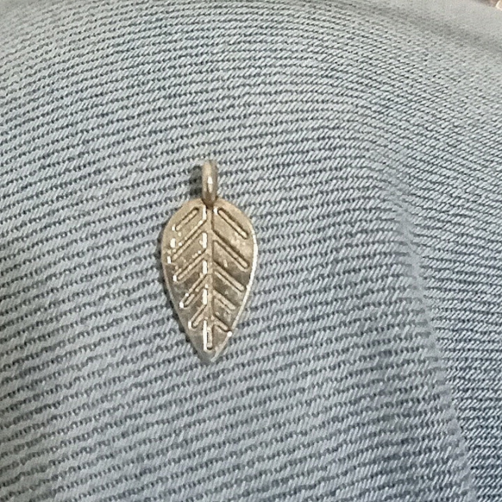 Leaf simple mixed metals pendant